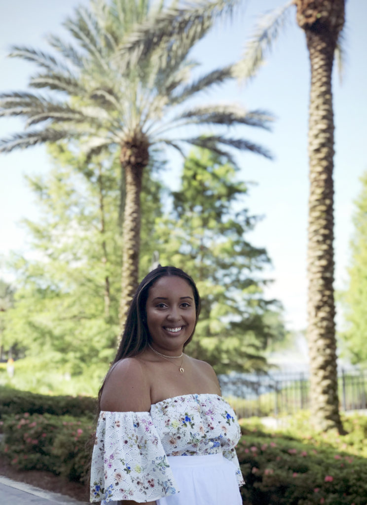 #BlogHer17 conference at the Hilton Bonnet Creek in Orlando, FL | Zara top and sandals, J.Crew skirt