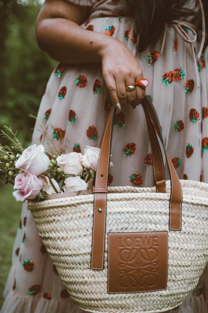 loewe basket bag street style