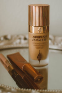 Charlotte Tilbury Review: Beauty Light Wand, Airbrush Flawless Longwear Foundation Matte & Metallic Double Ended Eyeliner