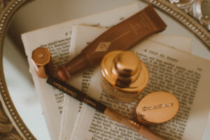 Charlotte Tilbury Review: Beauty Light Wand, Airbrush Flawless Longwear Foundation Matte & Metallic Double Ended Eyeliner