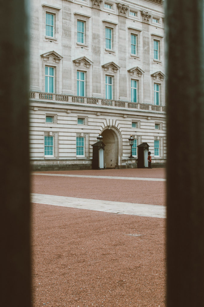 5-Day London Paris Itinerary | Buckingham Palace